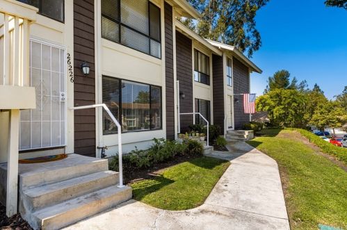 26226 Hillsford Pl, El Toro, CA 92630-5509