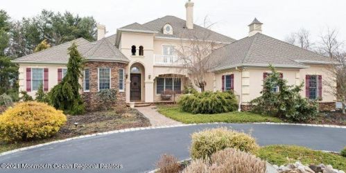 101 Meirs Rd, Upper Freehold Township, NJ 08514-1613