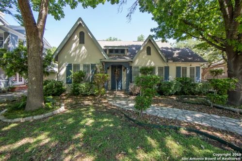 335 Gramercy Pl, San Antonio TX  78201-5124 exterior