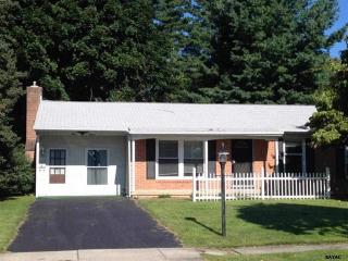 512 Moul Ave, Hanover, PA 17331-1543