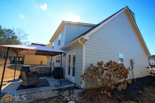 322 Stonecrest Dr, Carrollton GA  30117 exterior