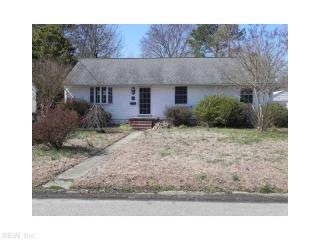 131 Winchester Dr, Hampton, VA 23666-2215