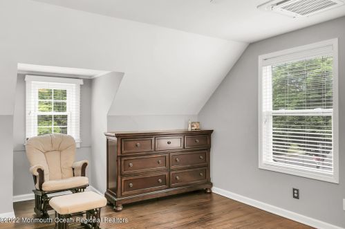 174 White St, Tinton Falls NJ exterior