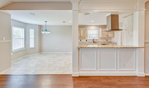 1717 Ryanfeld Dr, Midlothian TX  76063-5962 exterior