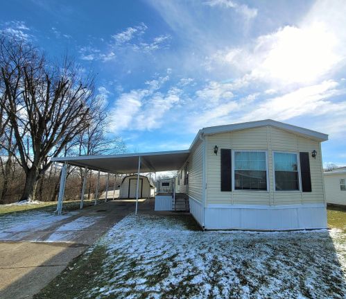 73 Sunset Dr, Springfield, OH 45504-5903