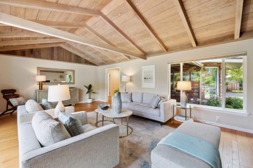 911 Echo Dr, Los Altos CA  94024-4874 exterior