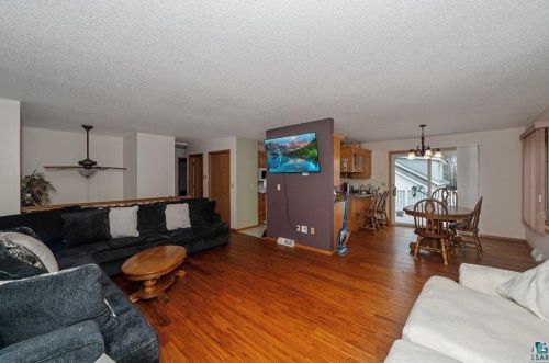 1106 17th St, Scanlon, MN 55720-2400