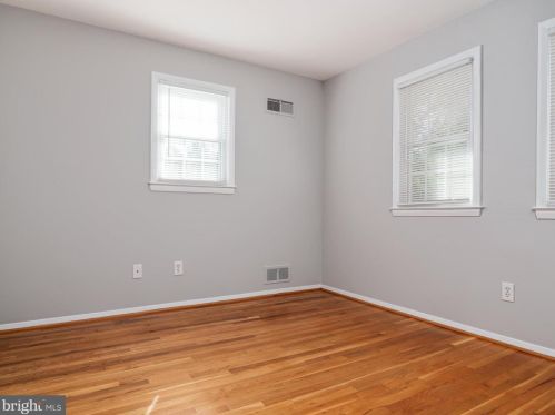 806 Downs Dr, Silver Spring MD 20904-2025 exterior