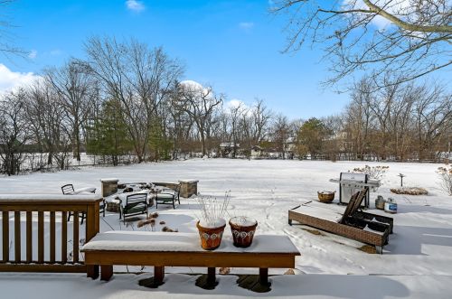 8300 County Line Rd, Willowbrook IL  60527-5719 exterior