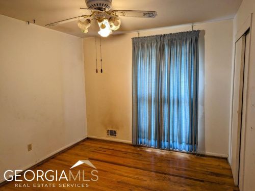 352 Harris Manor Dr, Atlanta GA  30311-2117 exterior