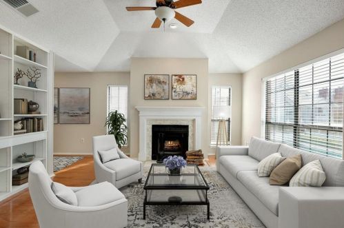 2306 Kenley St, Fort Worth TX  76107-4938 exterior