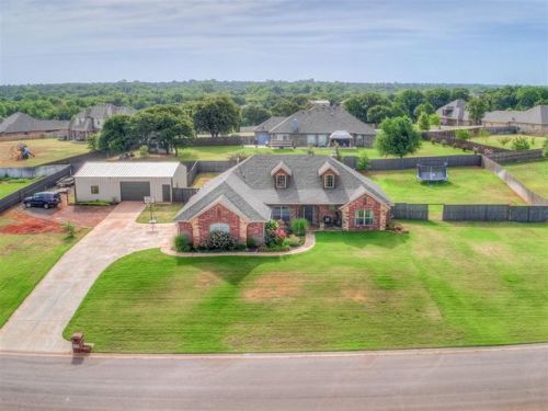 10870 Green Meadows Dr, Edmond, OK 73025-5830