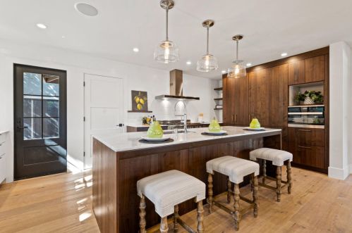 2303 Radio Ave, San Jose, CA 95125-3604