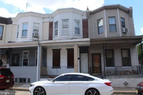 1313 Mount Ephraim Ave, Camden, NJ 08104-1151