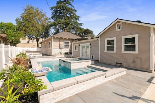 3364 Cedar St, Riverside CA  92501-2625 exterior