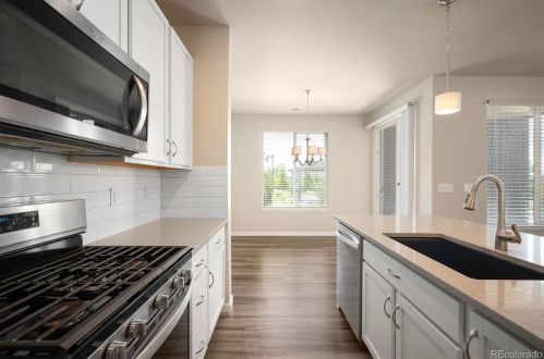 14665 Belleview Dr, Aurora CO 80015-4157 exterior