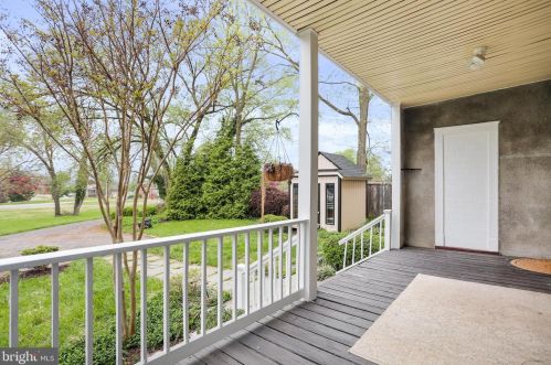 328 Mildred St, Charles Town WV  25414-1834 exterior