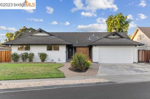 970 Stimel Dr, Concord CA  94518-3934 exterior