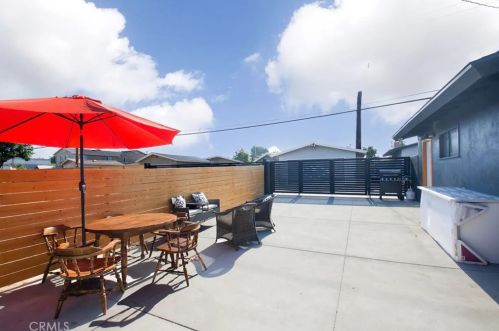 9935 Harle Ave, Anaheim CA  92804-5925 exterior