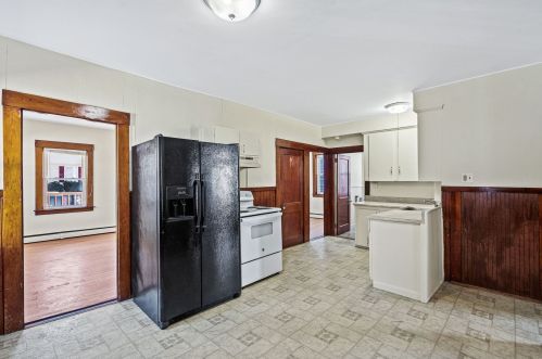 10 Morgan St, Nashua, NH 03064-2858