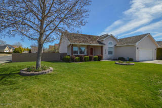 7412 Maree Ln, Yakima, WA 98908-9755
