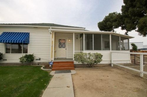 2186 Manning Ave, Fresno, CA 93706-9701