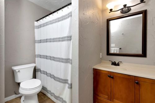 4753 Rose Of Sharon Ln, Fort Worth TX  76137-2326 exterior