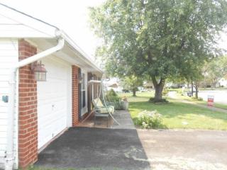 3485 Compton Dr, Columbus OH  43219-3322 exterior