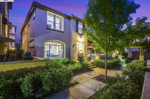 2810 Lemon Cmn, Livermore, CA 94551-9528