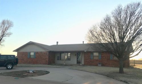 1524 Matthew Dr, Enid, OK 73701-7603