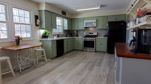 1 Sunset Ln, Joliet, IL 60433-1625