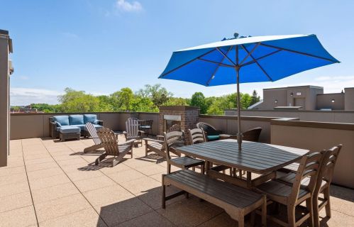 3962 Wooddale Ave, Minneapolis MN  55416-2915 exterior