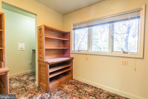 36 Nelson Ridge Rd, Princeton NJ  08540-7436 exterior