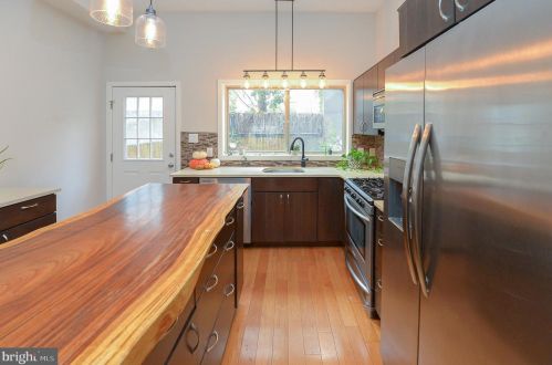 1306 4 St, Philadelphia PA 19140-5652 exterior