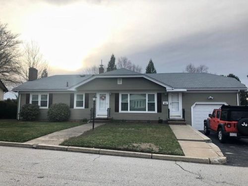 43 Wenscott Ln, Providence, RI 02904-3813