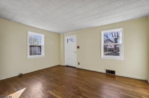 197 Kearny Ave, Rahway, NJ 07065-4413