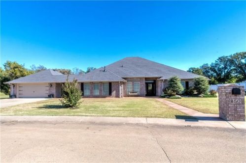 850 Tilghman Dr, Chandler, OK 74834-3447