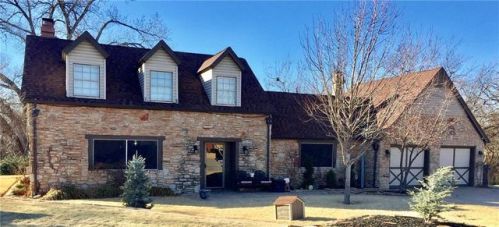 11224 Dover Ct, Yukon, OK 73099-8049