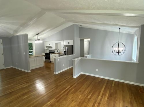 266 Pinehurst Ln, Marietta, GA 30068-3949