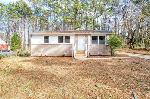460 Belgarde Pl, Atlanta, GA 30354-2816
