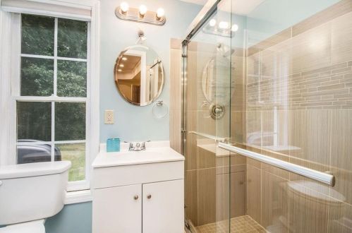 5428 Glencastle Way, Suwanee GA  30024-4125 exterior