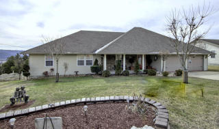 738 Skyview Dr, Branson, MO 65616-9747