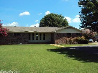 1302 Racetrack Rd, Benton, AR 72019-9464