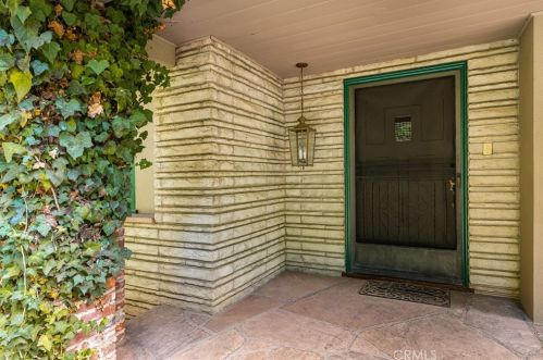 740 West St, Anaheim CA  92801-4708 exterior