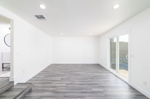 9357 Bellegrave Ave, Riverside CA  92509-2738 exterior