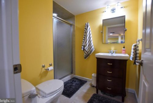 343 Sayre Dr, Princeton NJ  08540-5839 exterior