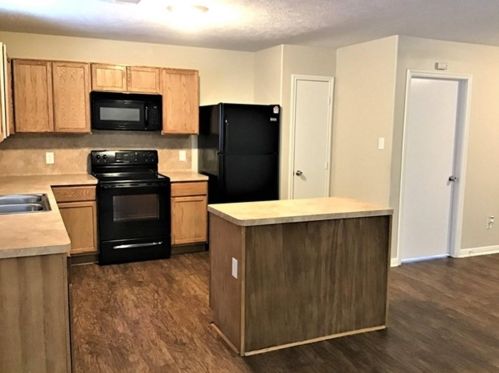 16301 Sun View Ln, Conroe TX  77302-5564 exterior