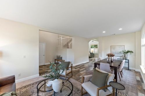 2648 Portals Ave, Clovis, CA 93611-8591