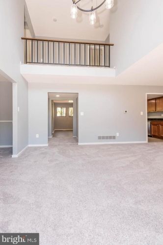 5612 Thicket Ln, Columbia MD  21044-2527 exterior