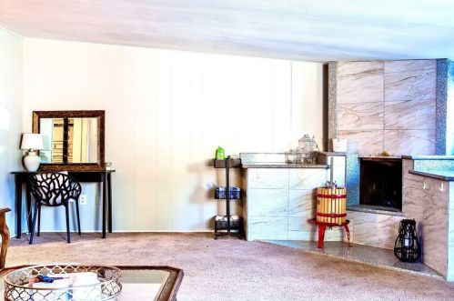 4531 Granada Ave, Riverside CA  92504-2226 exterior